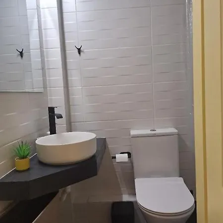 Carlito's 2 Next To Metro Station Διαμέρισμα