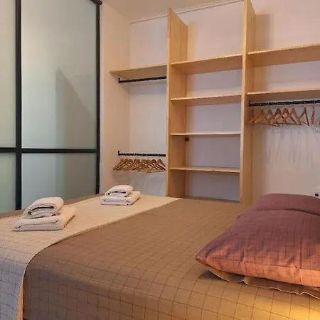 Apartment Carlito's 2 Next To Metro Station *